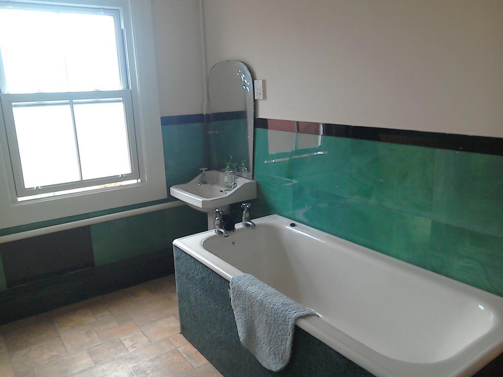 Station Hotel Hucknall Extérieur photo