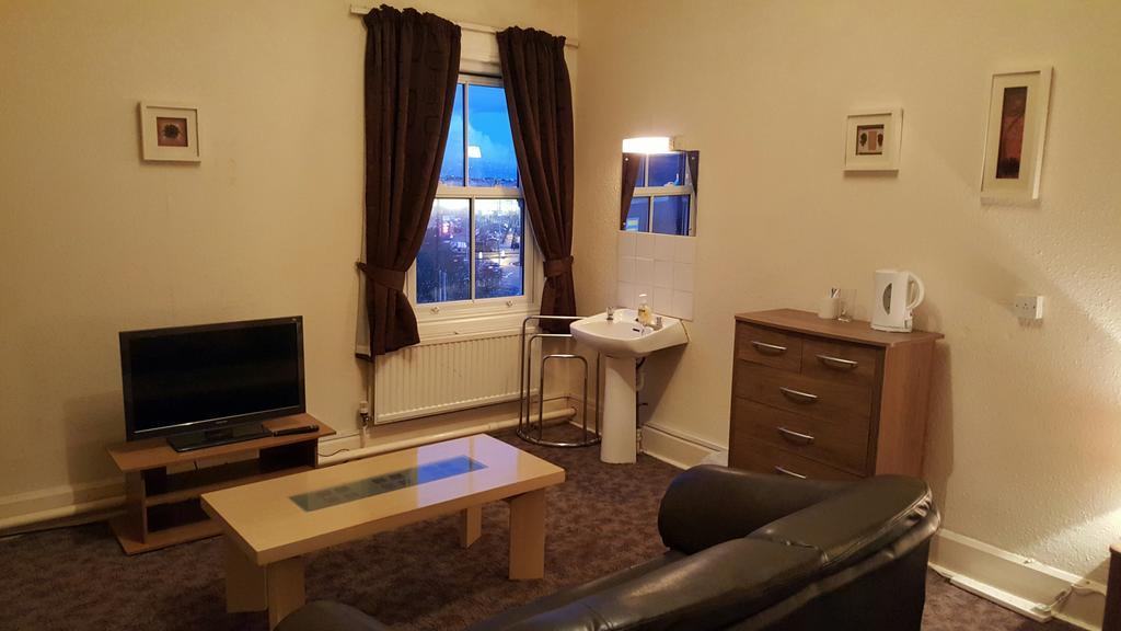 Station Hotel Hucknall Extérieur photo