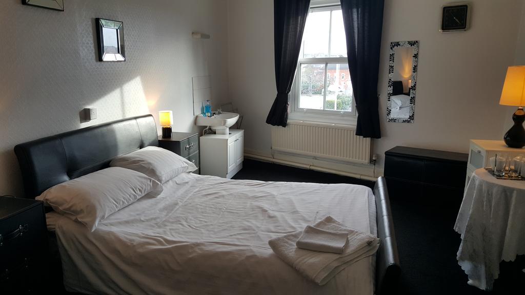 Station Hotel Hucknall Extérieur photo