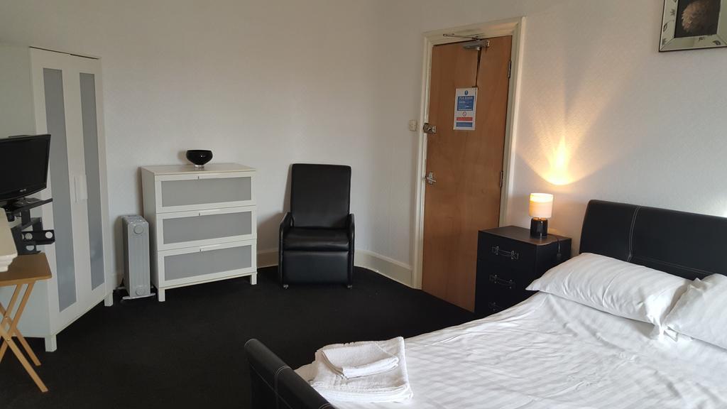 Station Hotel Hucknall Extérieur photo